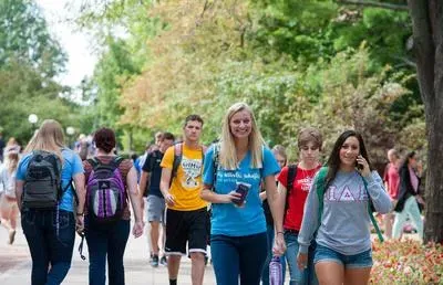 Students walking outside on AU campus